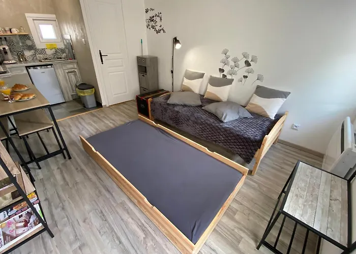 Centre Village La Trappe Proche Mortagne Au Perche -sanateflo -